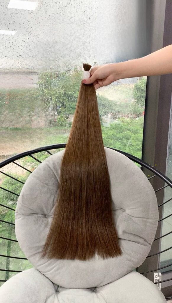 Braune Echthaar-Extension