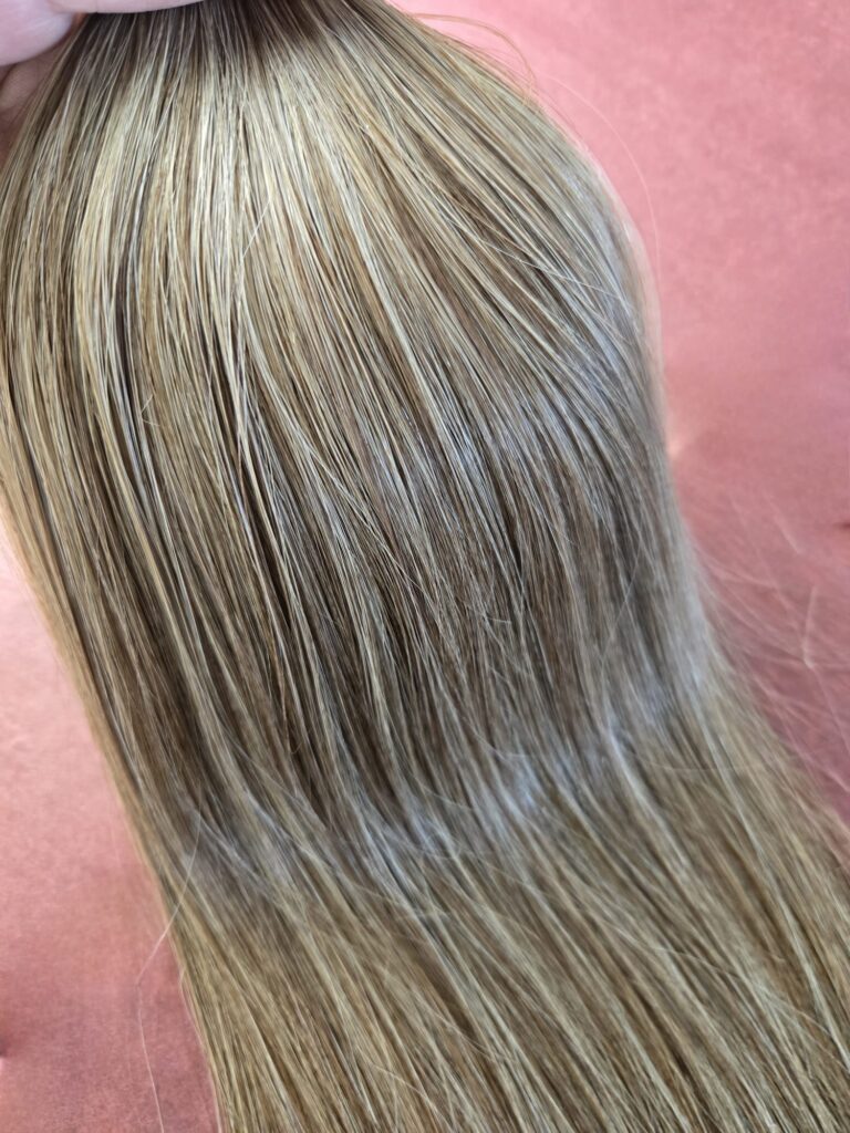 Echthaar Tressen Machine Weft 45 cm 100 g · Helles Aschbraun #4Q & Sandblond #18C